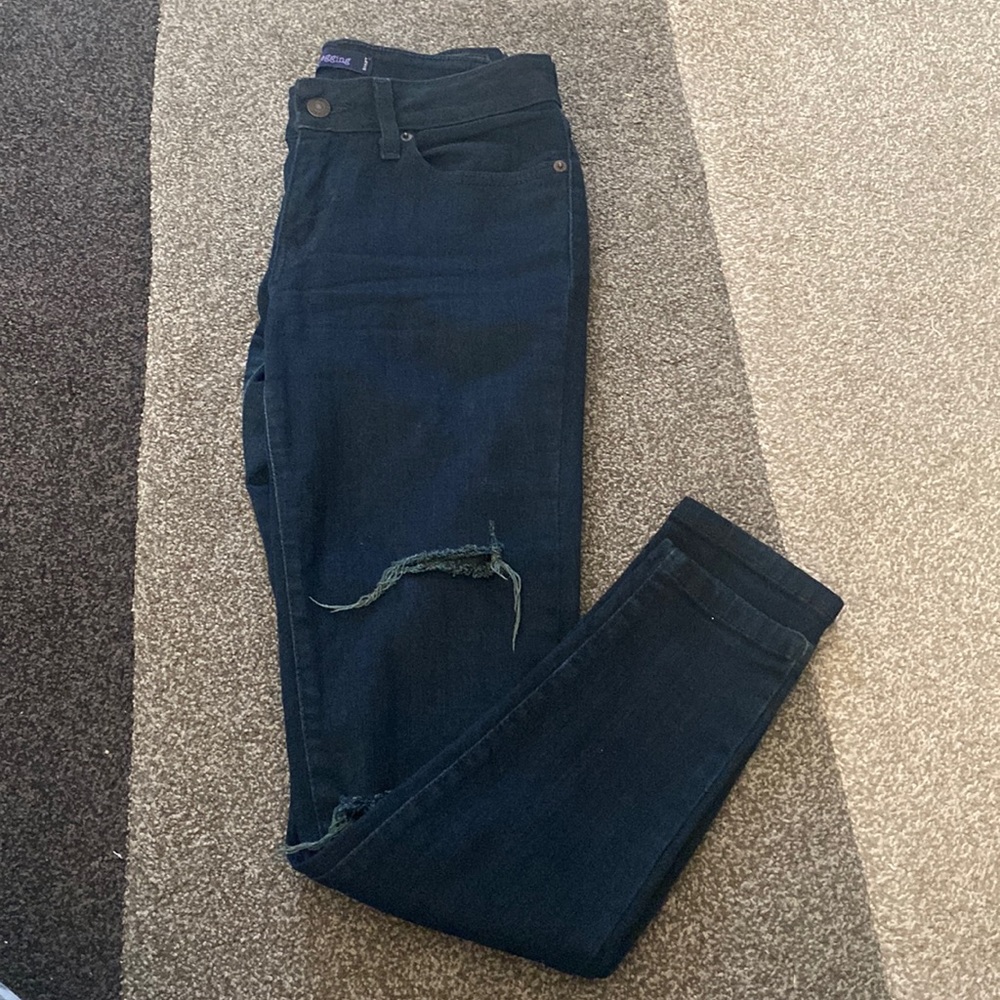 Levi’s 535 distressed legging dark wash jeans 5 S/C
